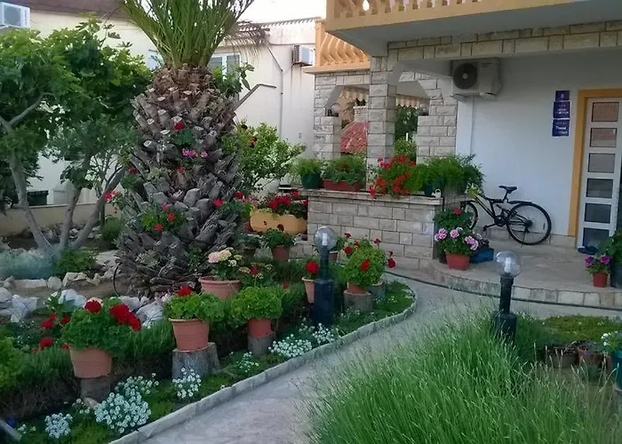 Big Terrace Апартаменты Вир