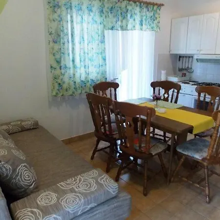 Big Terrace Apartment *