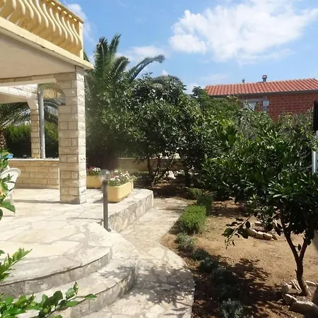 Big Terrace Apartment *