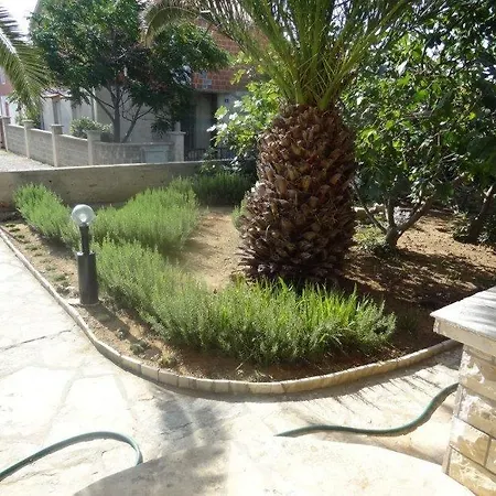 Big Terrace Apartment Vir